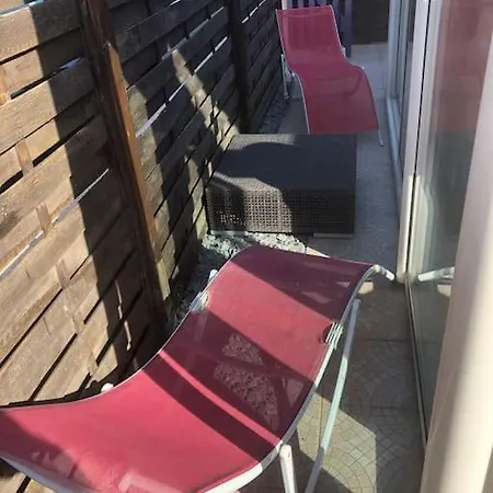 Pavillon 3 Avec Veranda Et Climatisation. Ferienhaus *