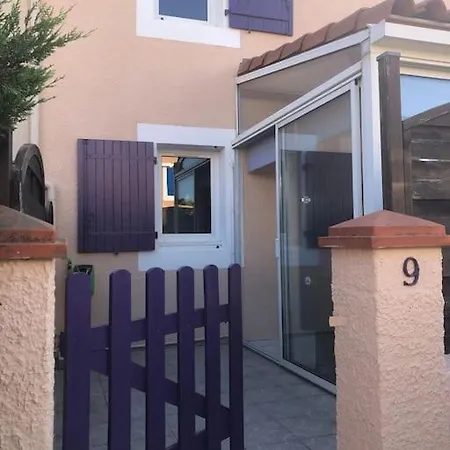 Pavillon 3 Avec Veranda Et Climatisation. *