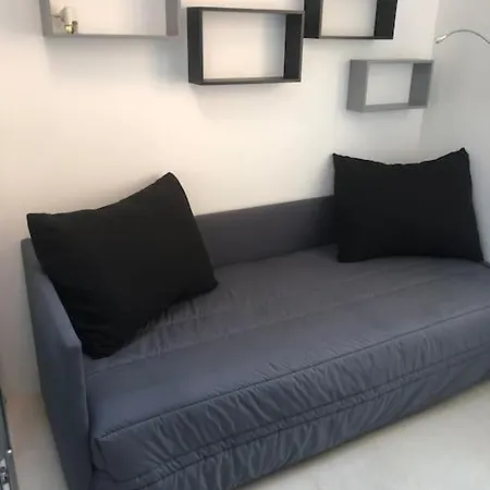 Pavillon 3 Avec Veranda Et Climatisation. Hébergement de vacances Sorède