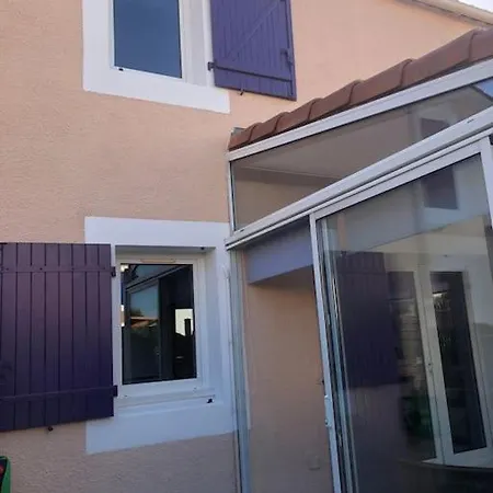 Pavillon 3 Avec Veranda Et Climatisation. Sorède