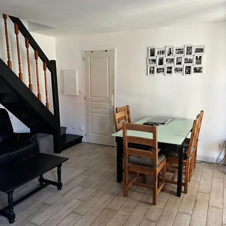 Pavillon 3 Avec Veranda Et Climatisation. * Sorède