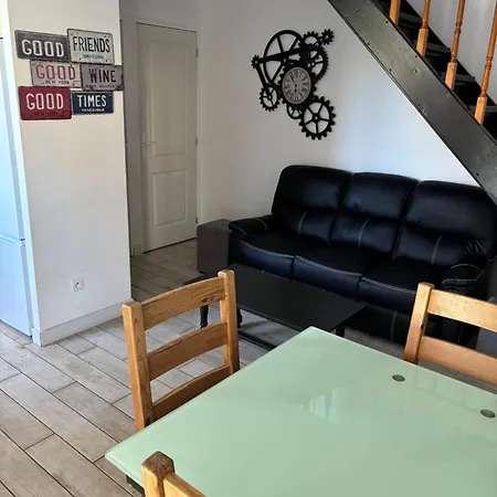 Pavillon 3 Avec Veranda Et Climatisation. Sorède