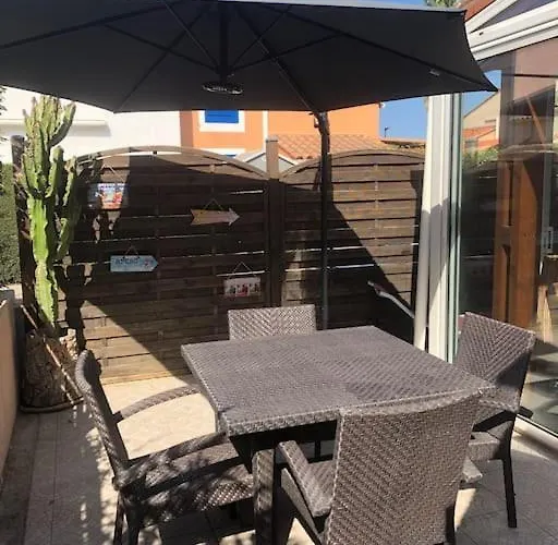 Casa de Férias Pavillon 3 Avec Veranda Et Climatisation. *