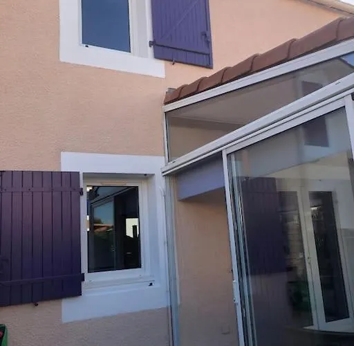 Pavillon 3 Avec Veranda Et Climatisation. Sorède